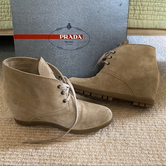 Authentic PRADA wedge half-boots - Picture 5 of 8